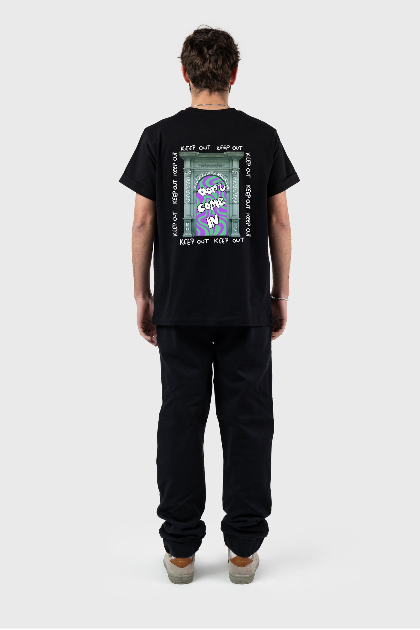 Mixed Realities Roll-up Sleeves T-shirt